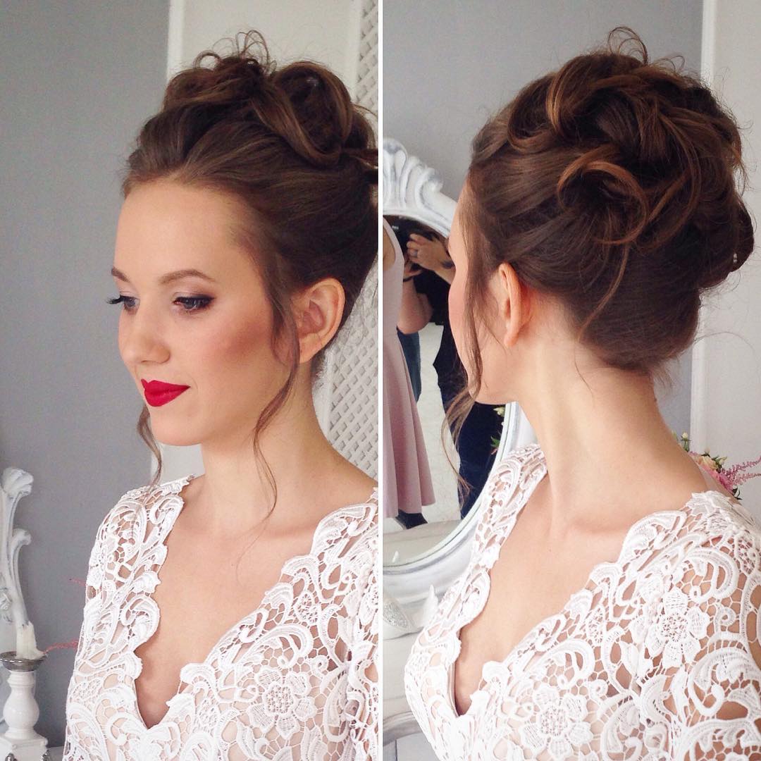 Bride look #makeup #hairstyle - @vika_komarik #makeupartist #stylist #makeupartistkyiv #comforttown #makeup #hairstyle #byme #hair #weddinghair #wedding #bride #bride #wedding #makeup  #bridal #sandiego in Sand Diego, CA