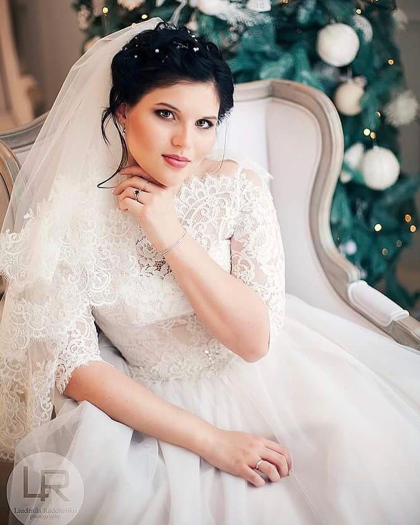 Makeup: @vika_komarik Photo: @liudmilaradchenko ?? #weddingmakeup #weddingartist #makeupartist #wedding #makeup #mua #bride #bridalmakeup #bridal #sandiego in Sand Diego, CA